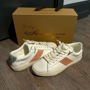 Vintage Havanas - white, brown & silver sparkles (Womens size 7.5)